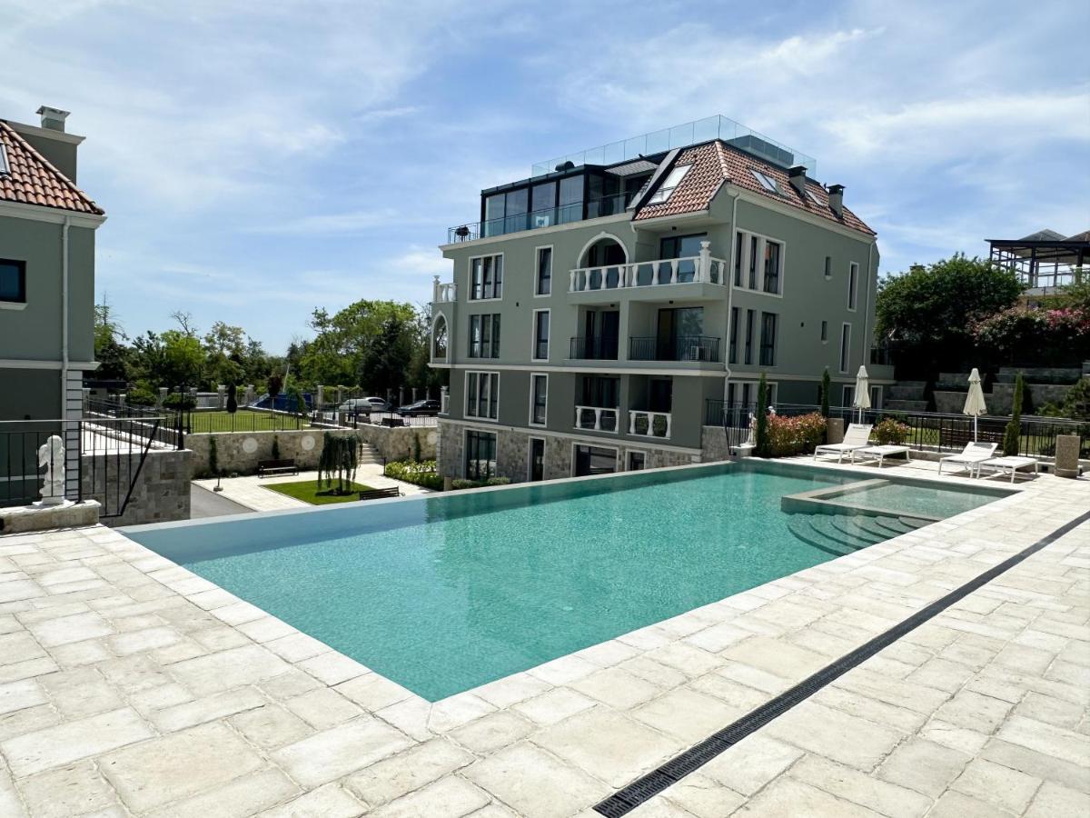 Mediterranea Complex - Luxury With Sea & Pool View! *